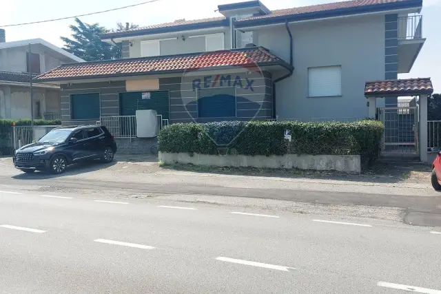 Geschäft in Via Dante 151, Fagnano Olona - Foto 1