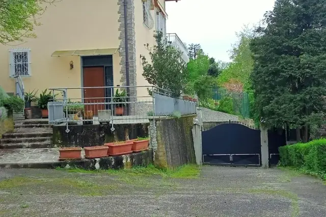 Mansion in Strada San Tommaso 31, Gassino Torinese - Photo 1