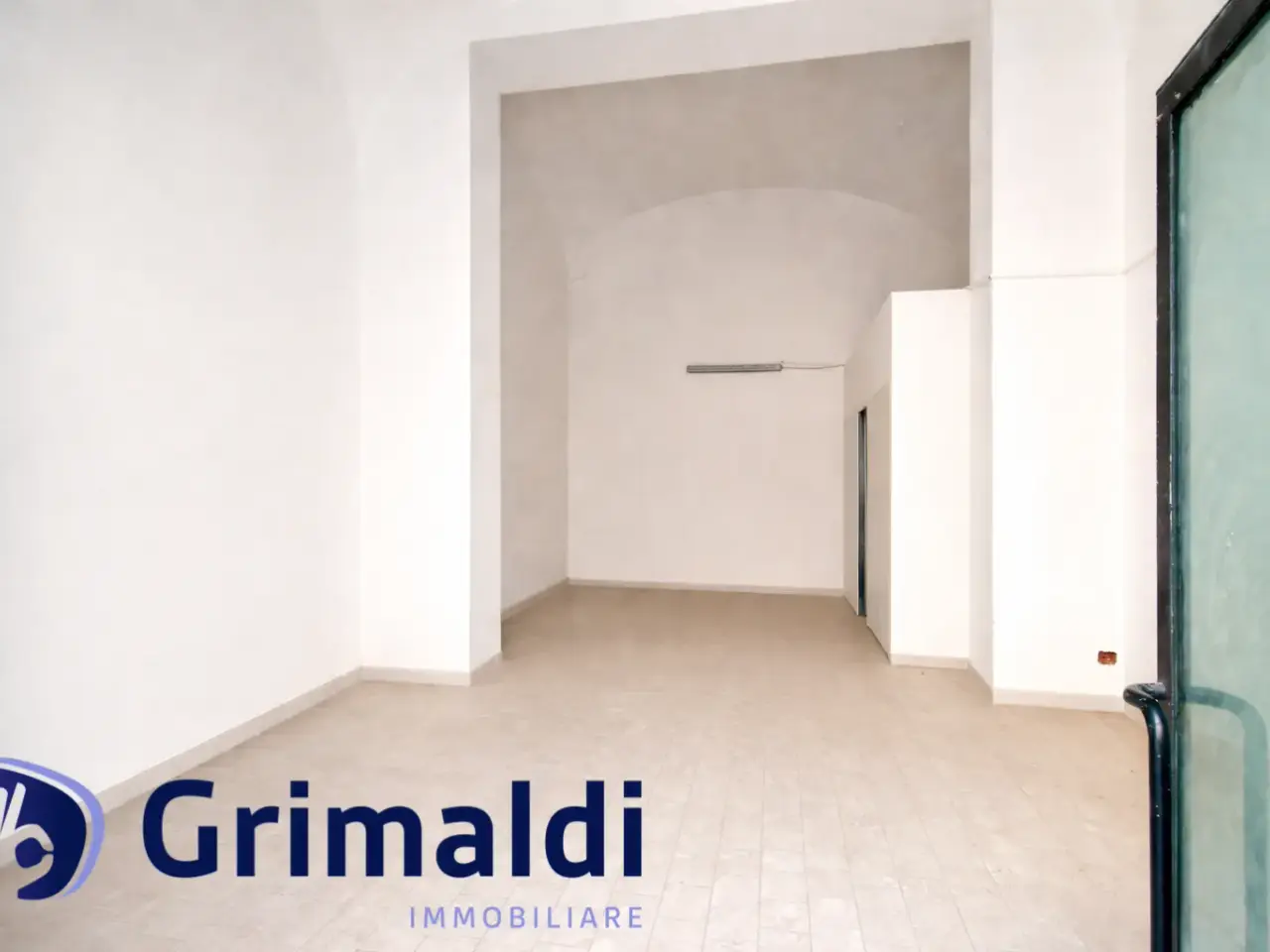 Palazzina commerciale in Via Giuseppe Martucci 77, Napoli, {3} - Foto 1