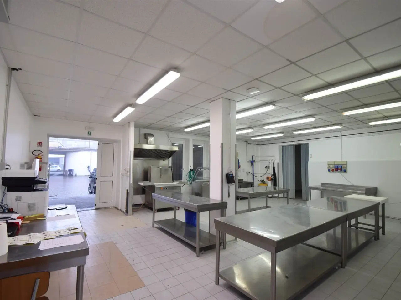 Laboratorio in , Piacenza, {3} - Foto 1