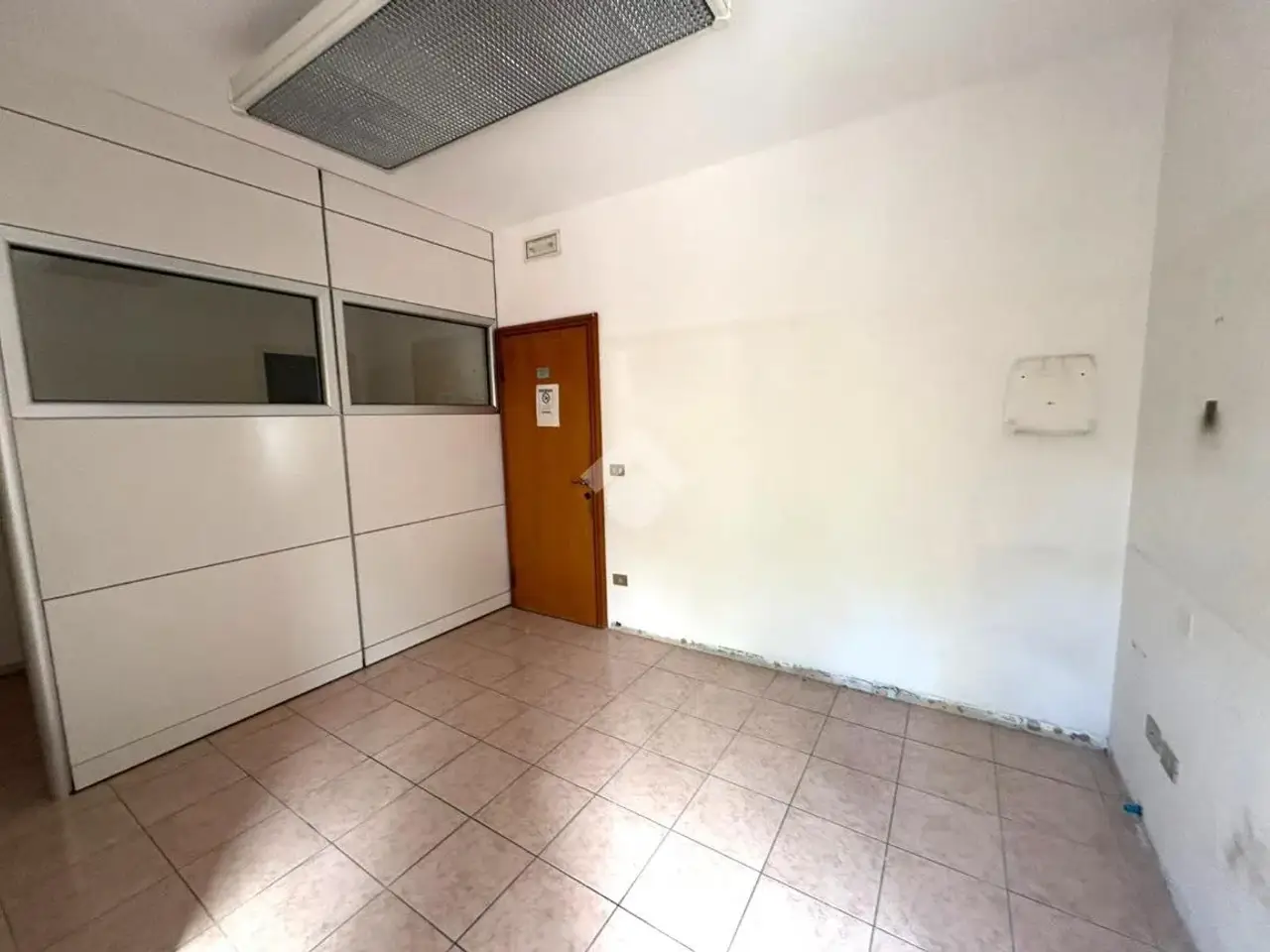Ufficio in Viale Giuseppe Mazzini 16, Santarcangelo Di Romagna, {3} - Foto 2