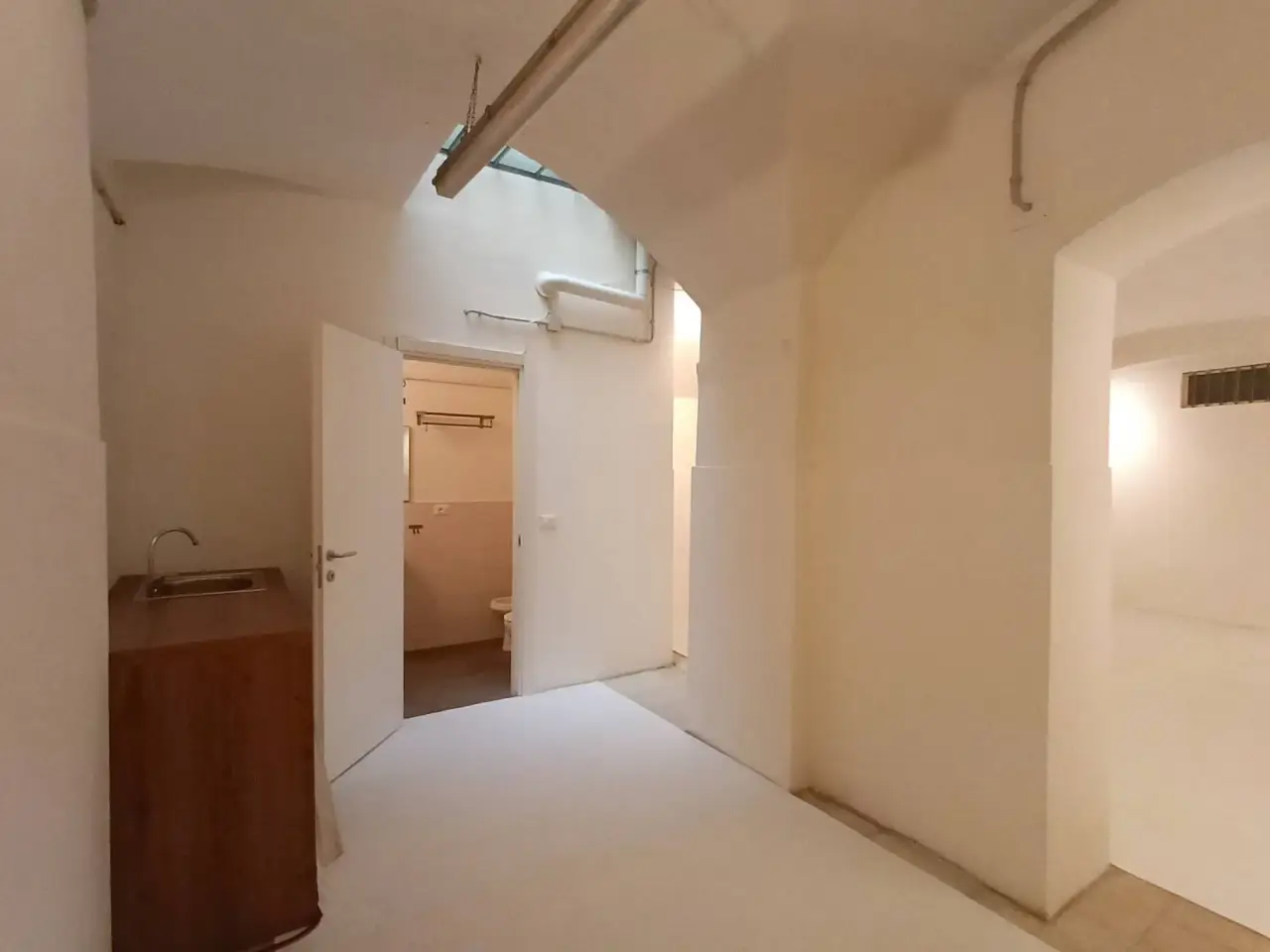 Magazzino in Via Galliera 33, Bologna, {3} - Foto 1