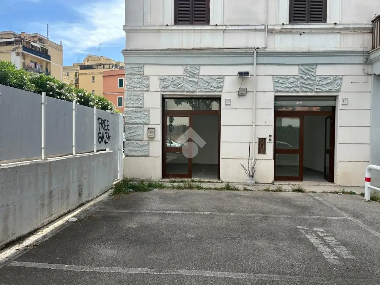 Negozio in Via Isidoro di Carace 18, Roma, {3} - Foto 1