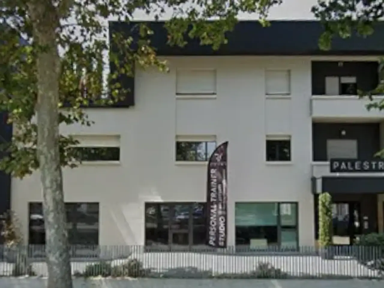 Negozio in Via Ugo da Carpi 34, Carpi, {3} - Foto 1