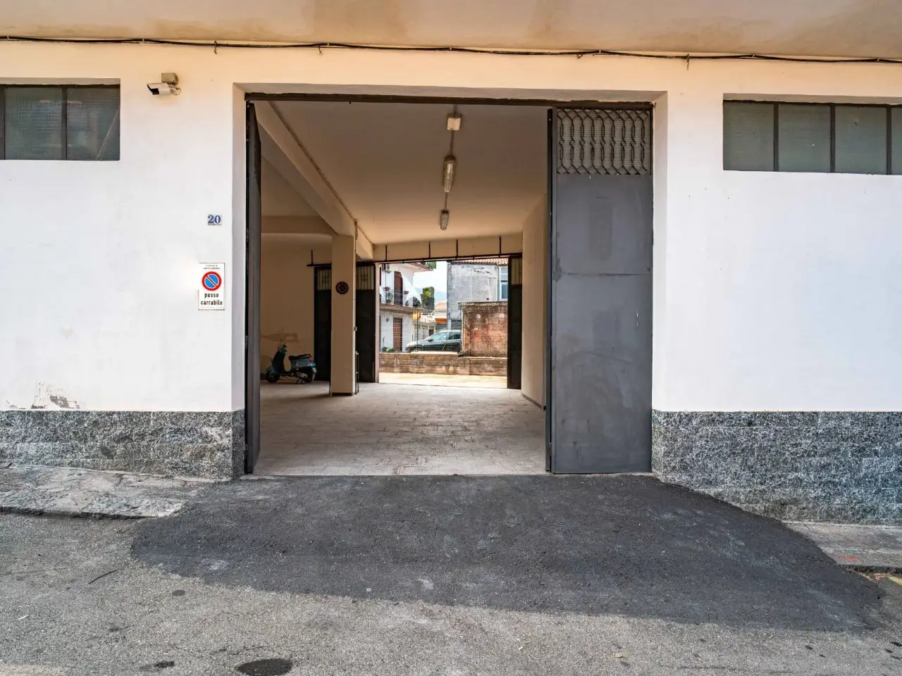 Negozio in Via Giosue' Carducci 20, Santa Venerina, {3} - Foto 1