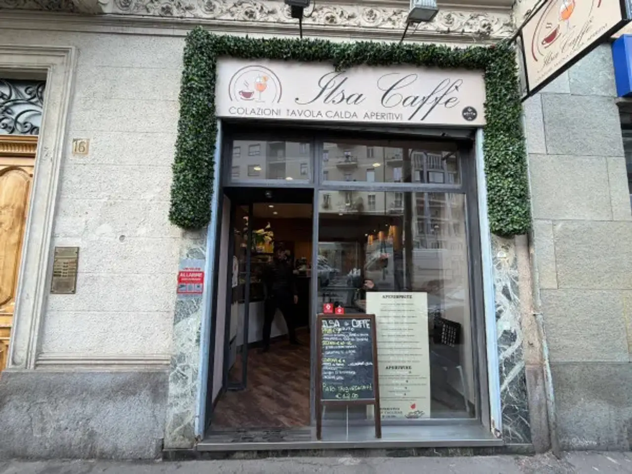 Bar in Corso Alcide De Gasperi 16, Torino, {3} - Foto 1