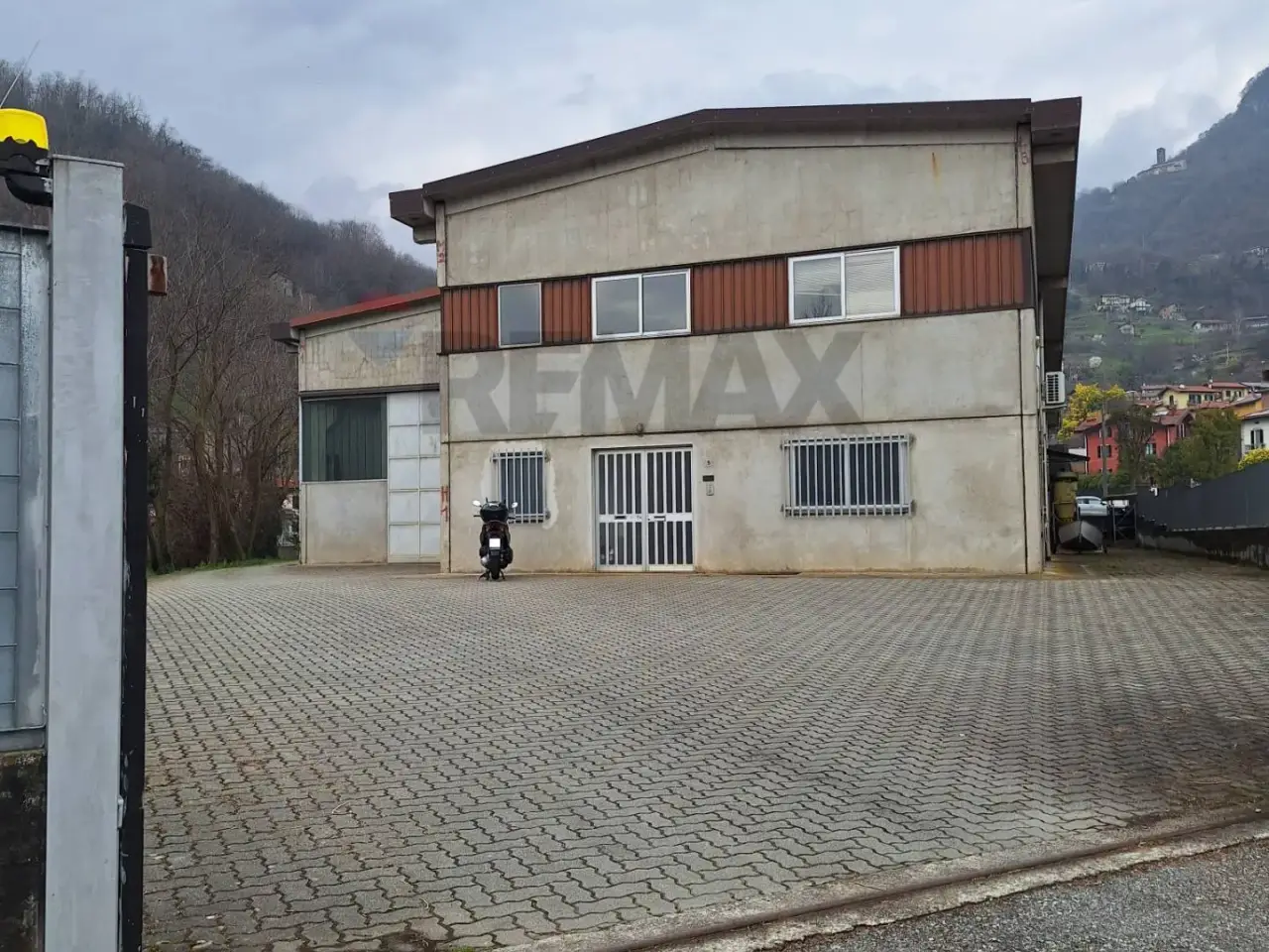 Capannone in Via Bersaglio 5, Gravedona ed Uniti, {3} - Foto 1