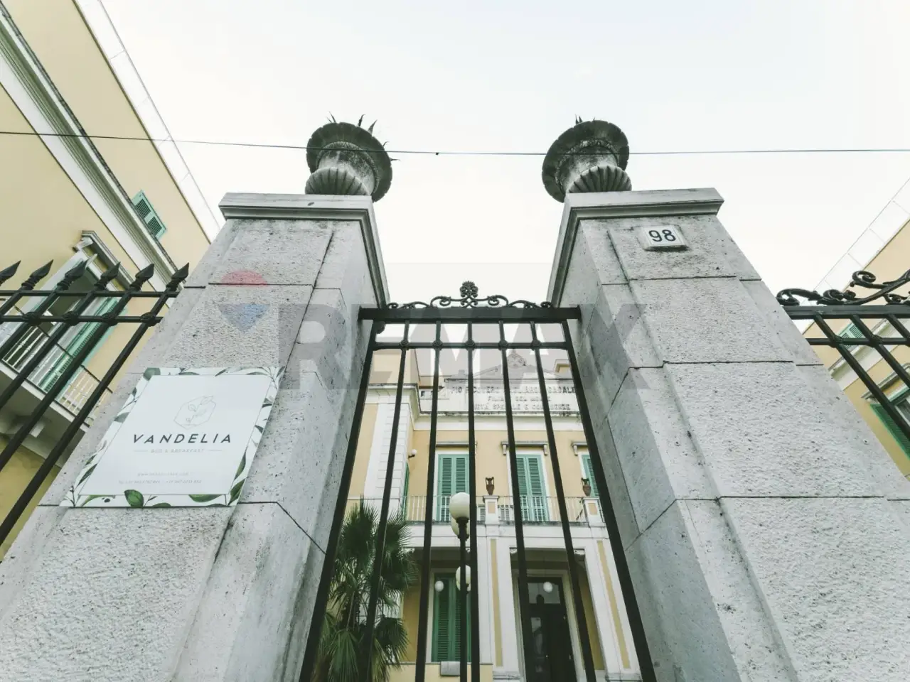 Esercizio commerciale in Corso Umberto I 98, Molfetta, {3} - Foto 2