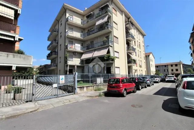 3-room flat in Via Toce 2, Verona - Photo 1