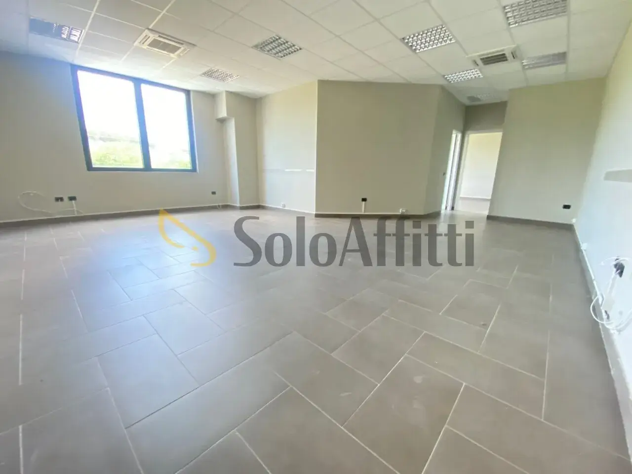 Ufficio in Viale delle Industrie, Caserta, {3} - Foto 2
