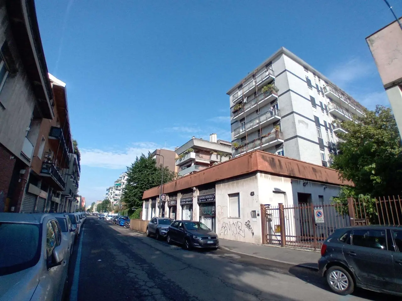 Negozio in , Milano, {3} - Foto 1