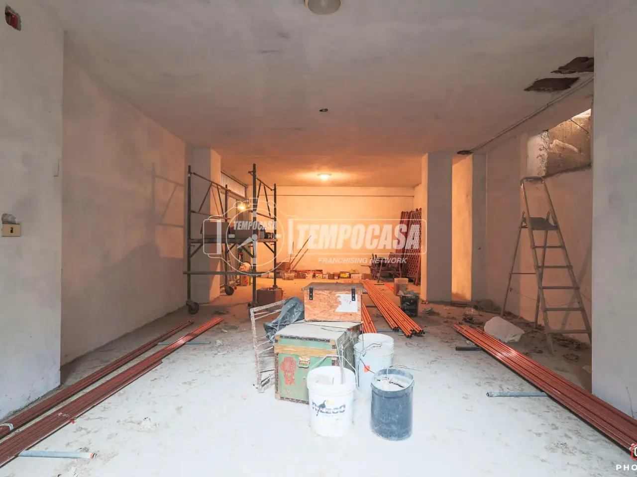 Magazzino in Viale Londra, Rimini, {3} - Foto 1