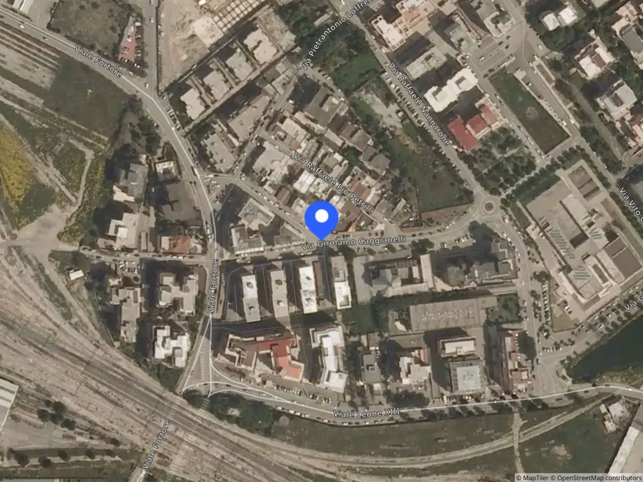 Magazzino in Via Caggianelli Nn. 4/6 4, Foggia, {3} - Foto 1