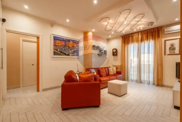 Penthouse in Via Tommaso Fiore 27, Bari - Photo 1