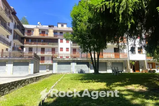 2-room flat in Via Einaudi 15, Bardonecchia - Photo 1