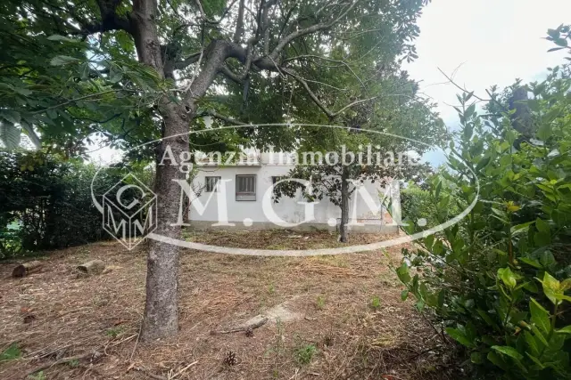 Detached house, Ponsacco - Photo 1