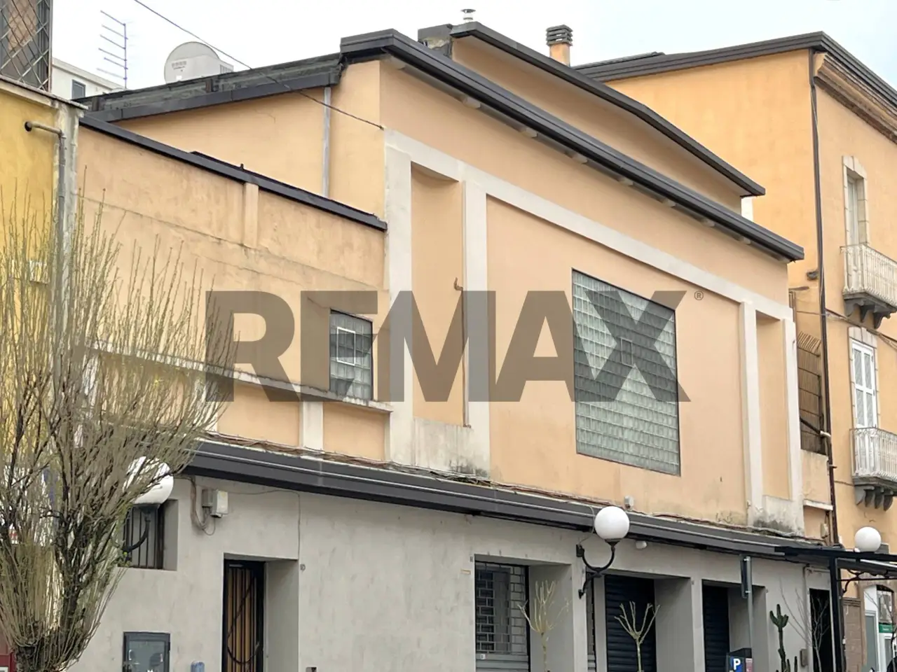 Negozio in Via Piave 5 d, Cosenza, {3} - Foto 1