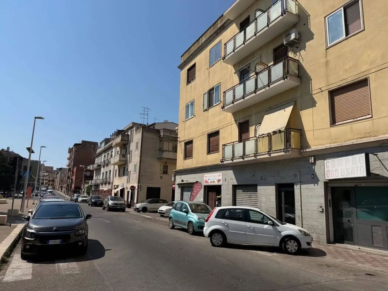 Negozio in Via Bosco Cappuccio, Cagliari, {3} - Foto 2