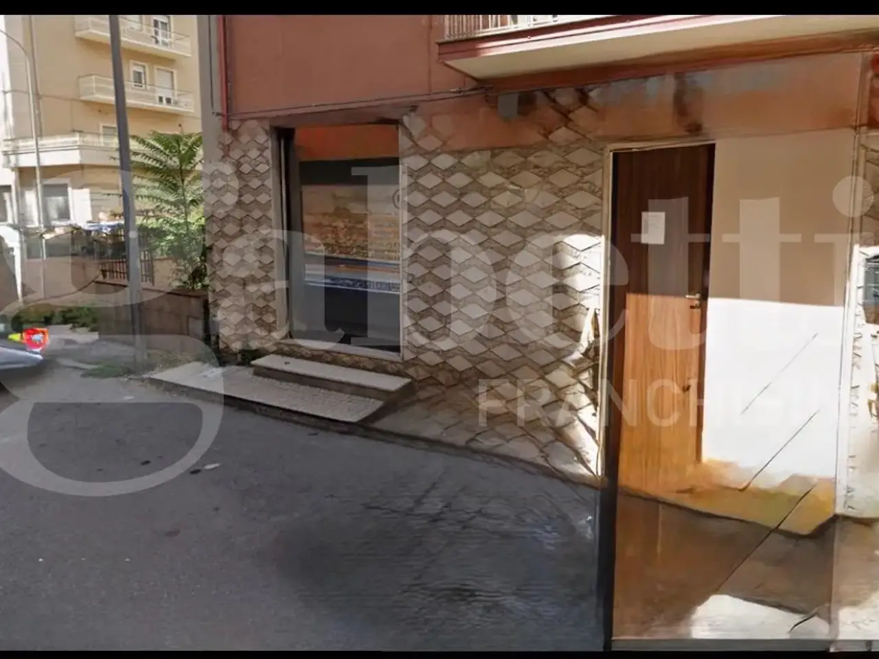 Negozio in Via Michelangelo  6/4, Lamezia Terme, {3} - Foto 1