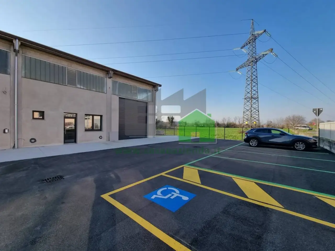 Capannone in Via Treviglio, Fara Gera D'Adda, {3} - Foto 1
