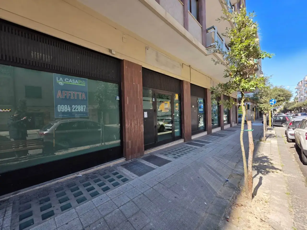 Negozio in Via Riccardo Misasi, Cosenza, {3} - Foto 2