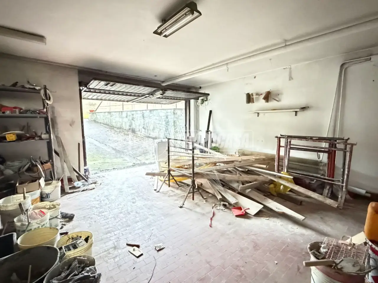Magazzino in Via Santo Stefano 5, Bareggio, {3} - Foto 2
