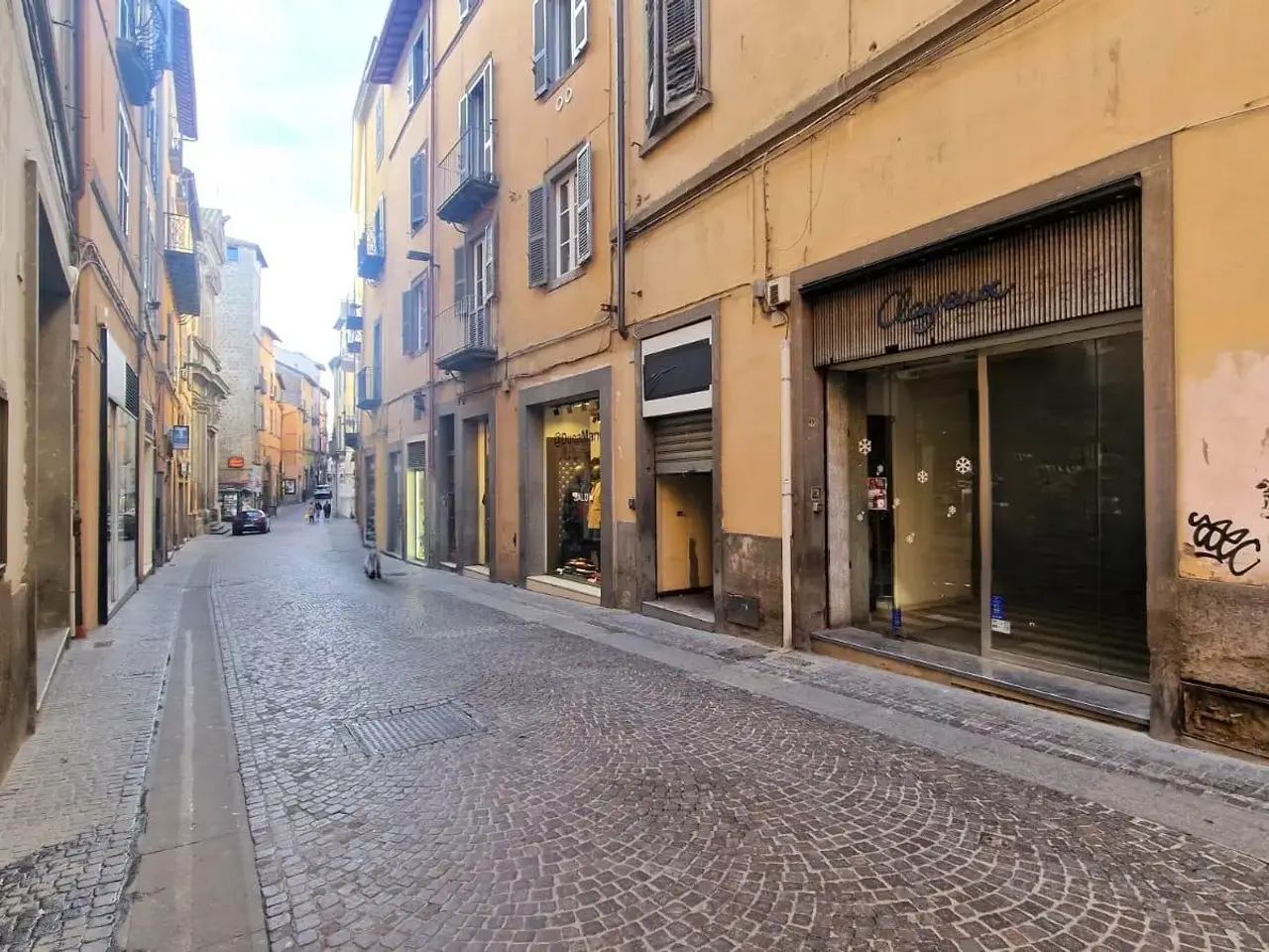 Negozio in , Viterbo, {3} - Foto 1