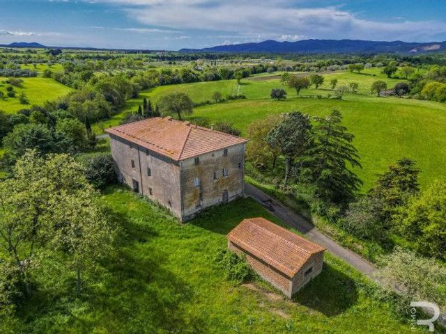 Country house or cottage in {3}, Strada Provinciale Montorio - Photo 1