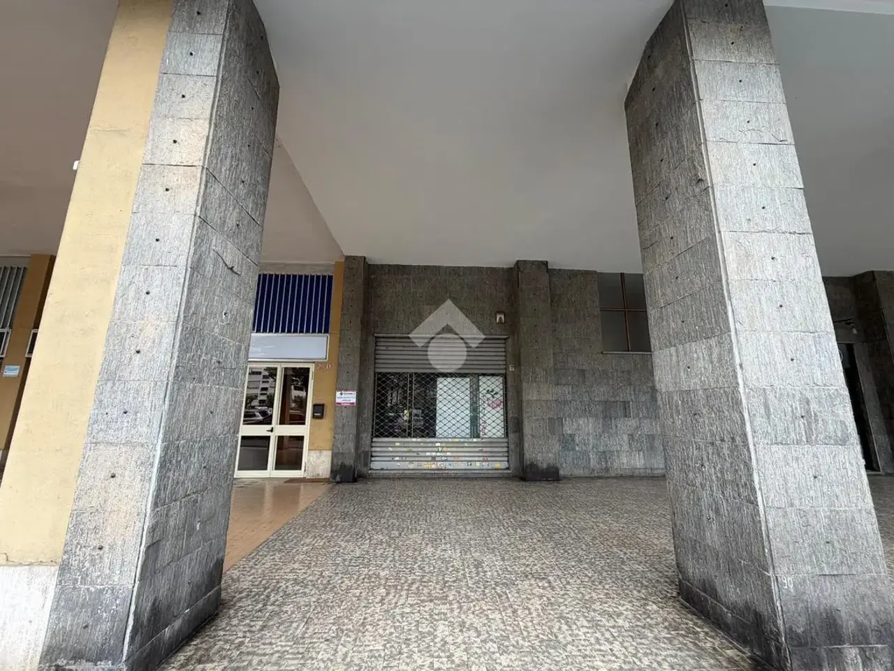 Ufficio in Corso Lombardia 198, Torino, {3} - Foto 1