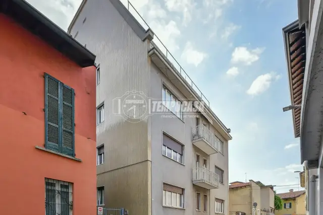 insertion image