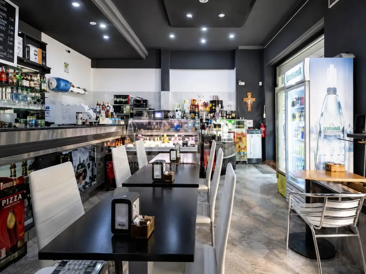 Negozio in Via Sant'Ignazio da Laconi 48, Cagliari, {3} - Foto 2