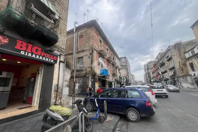 Negozio in Via Arenaccia 300, Napoli - Foto 1