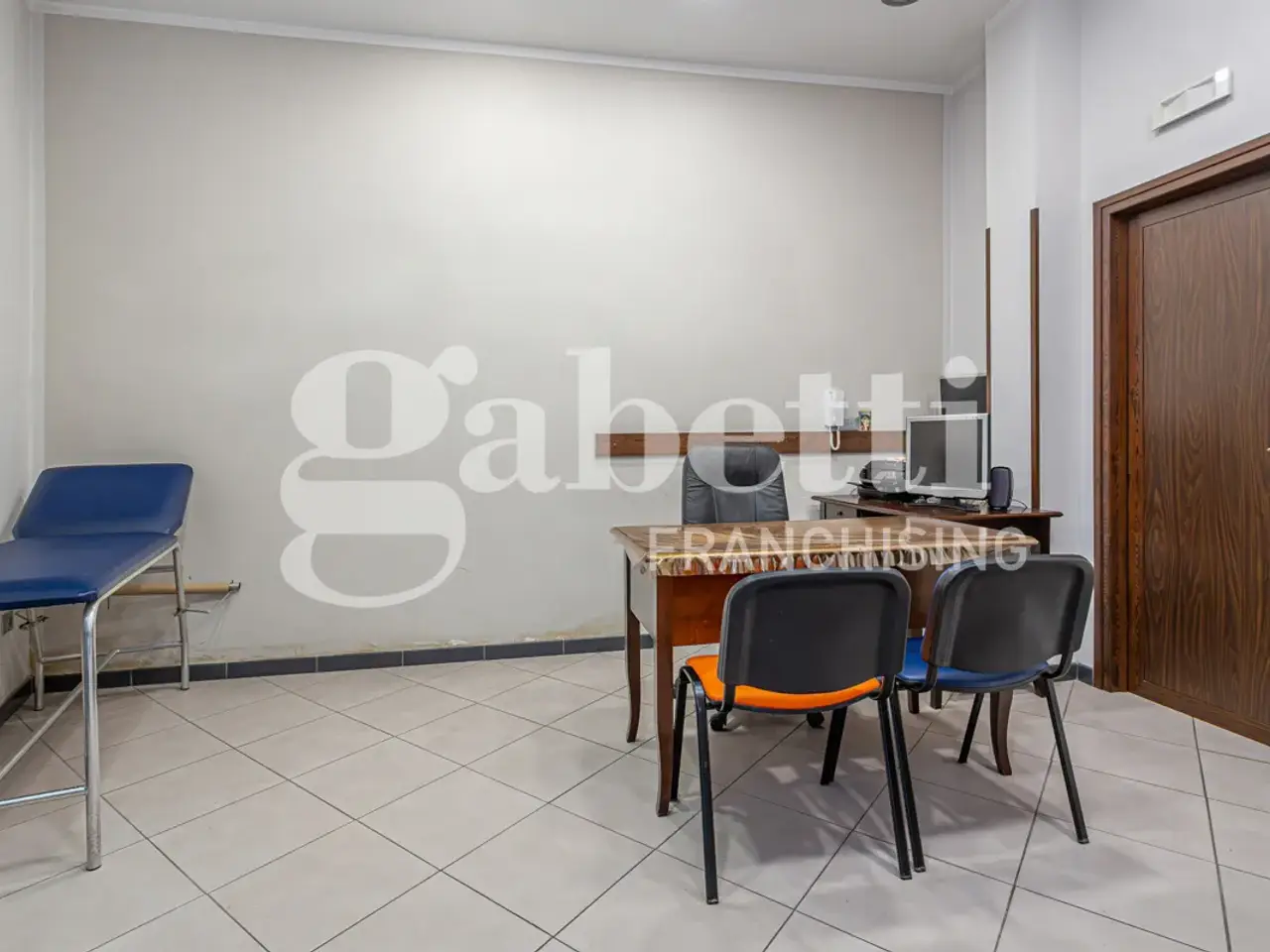 Negozio in Via Vittorio Emanuele, Marano Di Napoli, {3} - Foto 2
