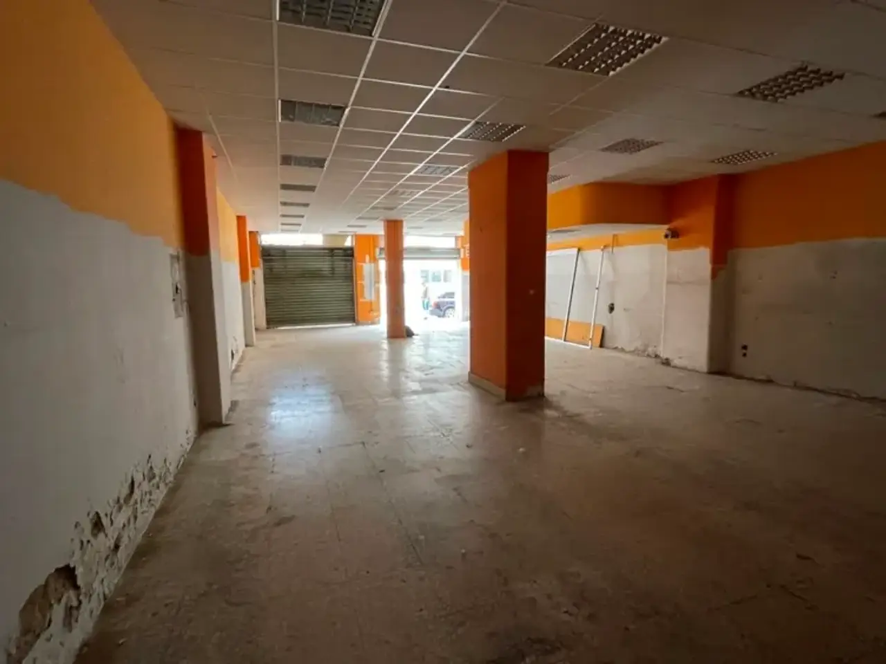 Locale commerciale in Via delle Medaglie d'Oro, Popilia, Cosenza, Calabria, 87100, Italia, Cosenza, {3} - Foto 1
