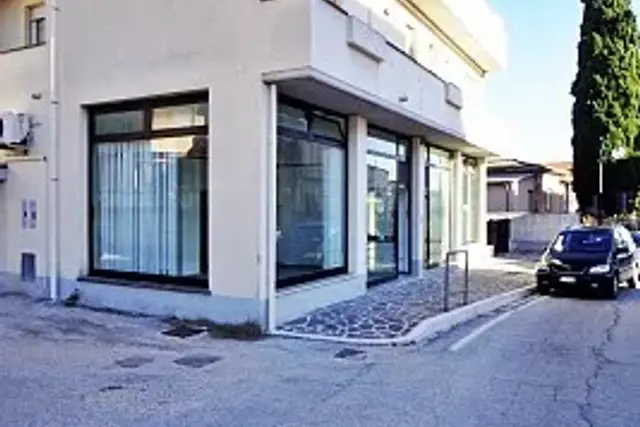 insertion image