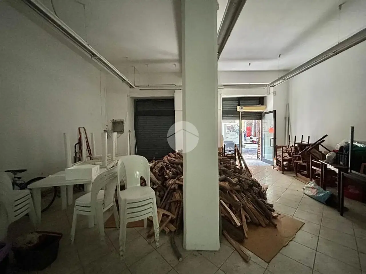Negozio in Via Guidobono 76, Savona, {3} - Foto 2