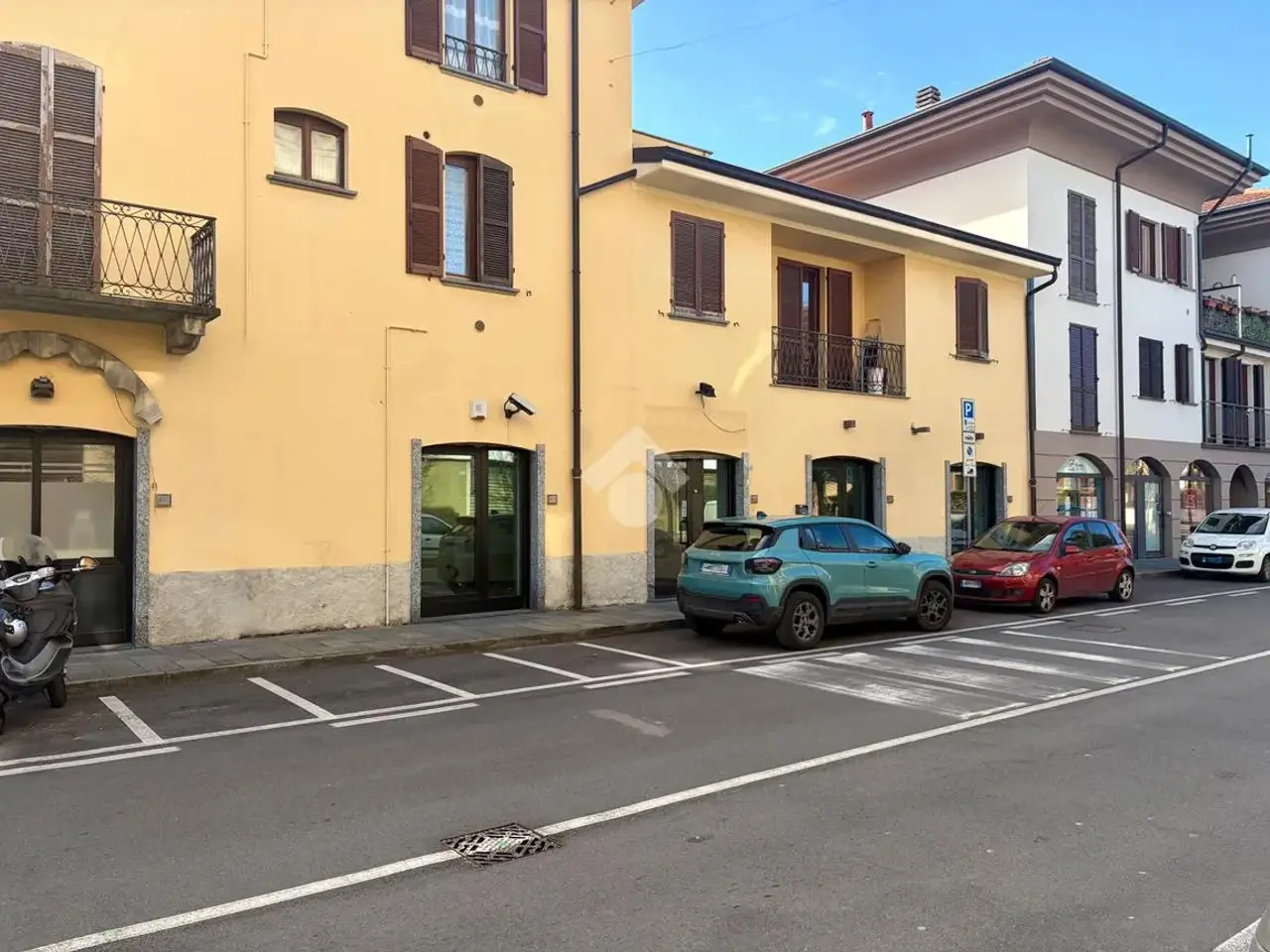 Negozio in Via Vittorio Emanuele 231, Calusco D'Adda, {3} - Foto 2