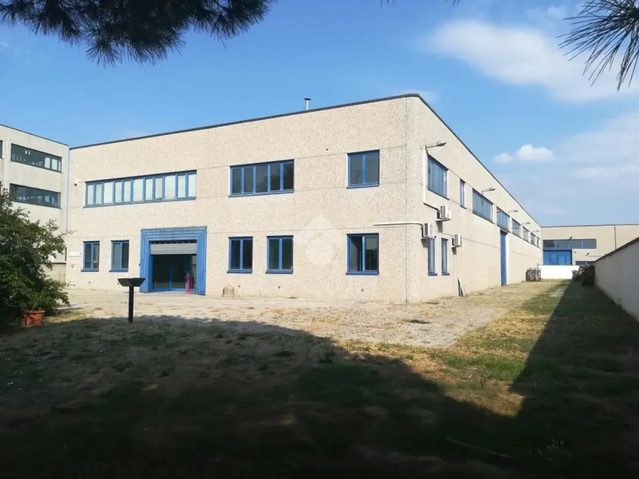 Capannone in Via Kennedy 41, Cerro Maggiore, {3} - Foto 2