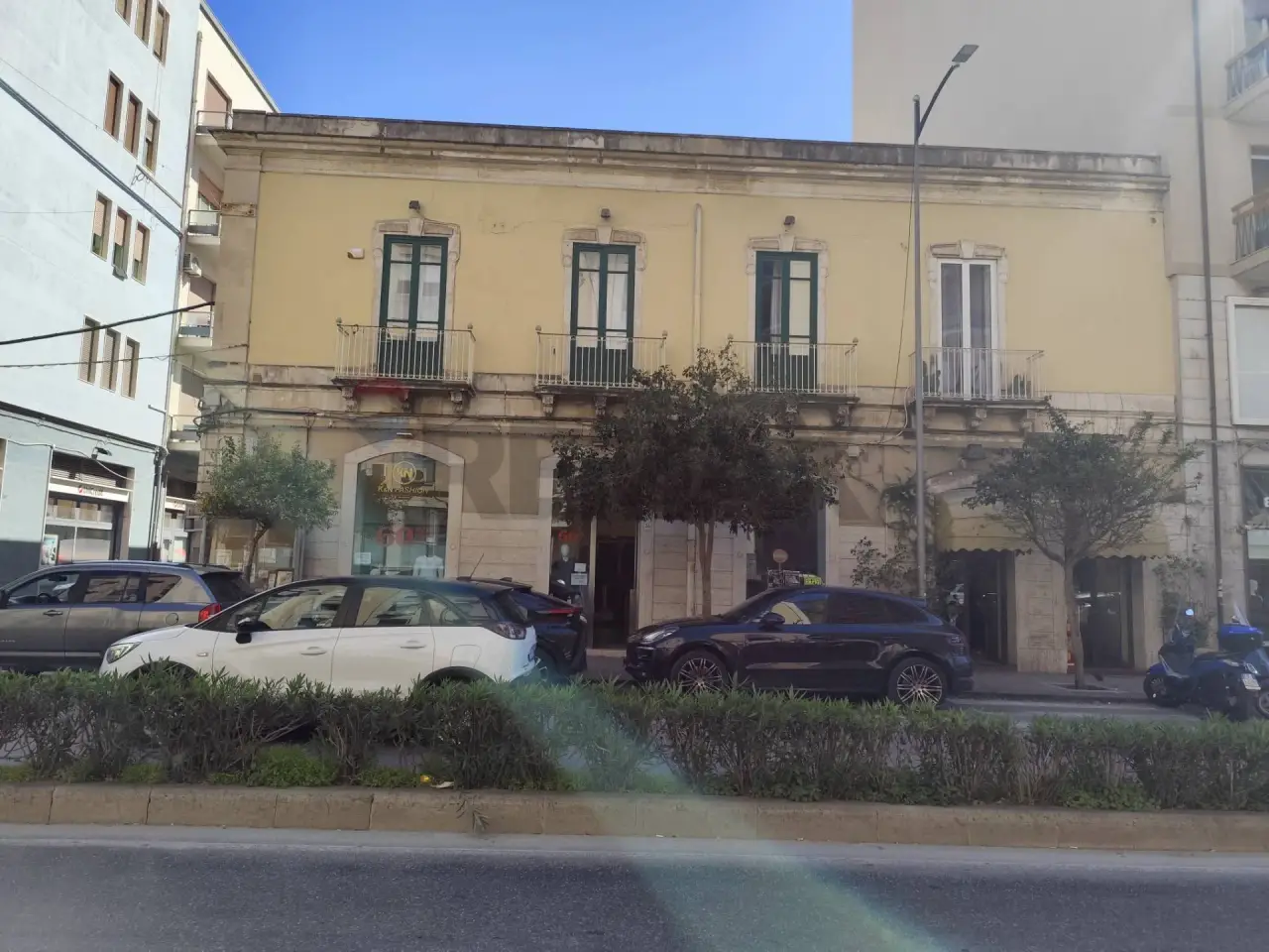 Esercizio commerciale in Corso Gelone, Siracusa, {3} - Foto 2