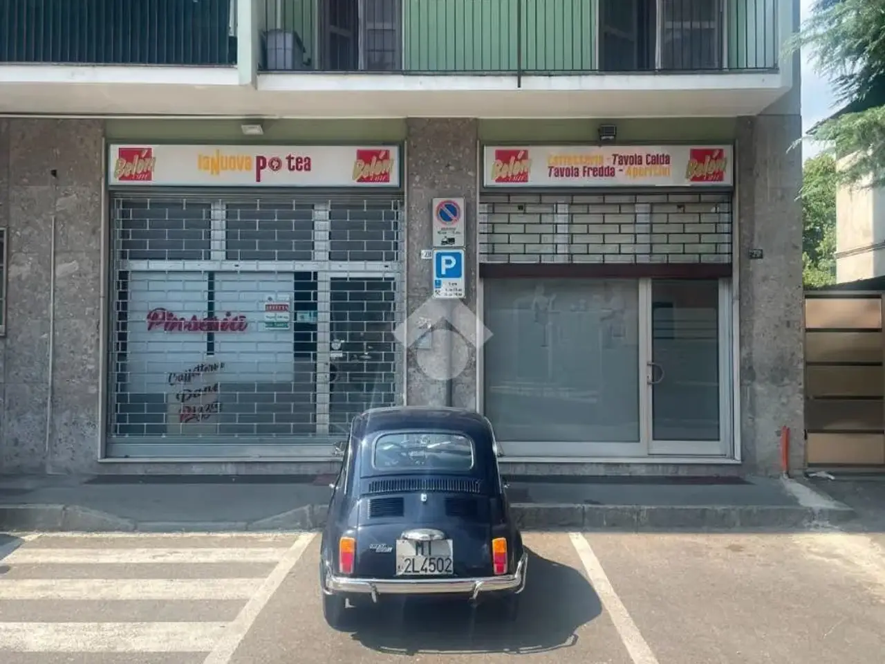 Negozio in Via Dante Alighieri 26, Cerro Maggiore, {3} - Foto 1