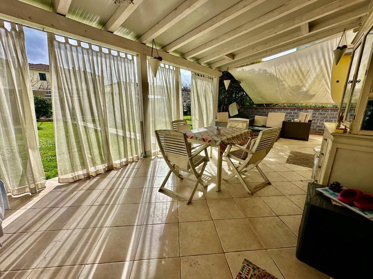 appartamento in vendita a Carrara in zona Stadio