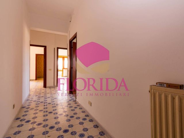 3-room flat in Via dei Narcisi, Pomezia - Photo 1