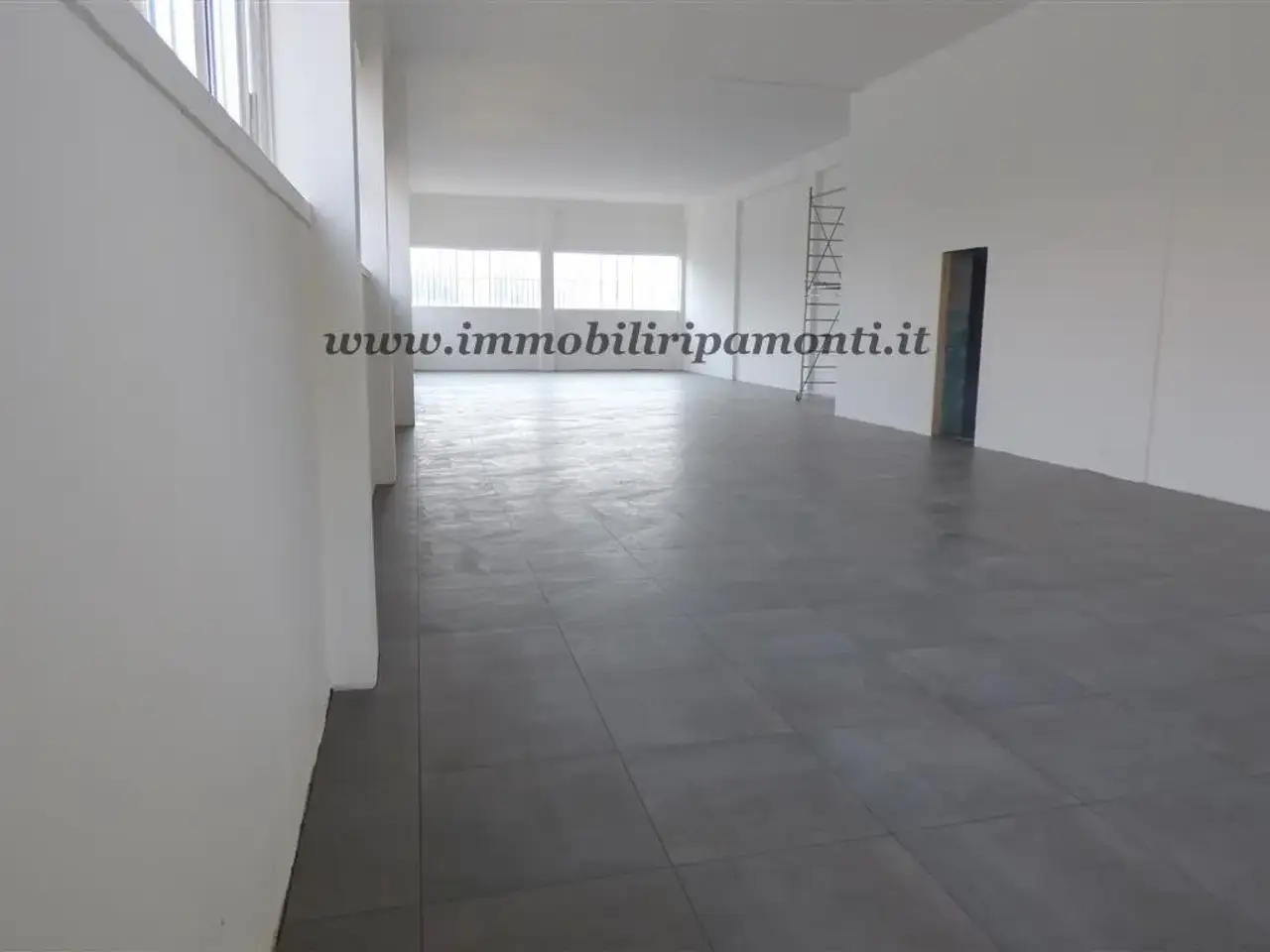 Laboratorio in Via Achille Grandi 26, Lecco, {3} - Foto 1