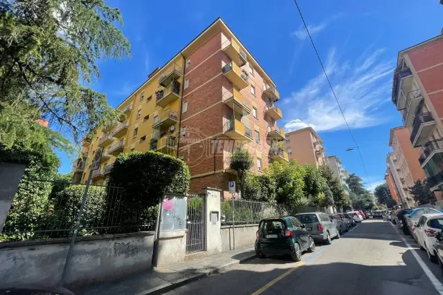 Apartament in Via Silvagni Luigi  19, Bologna - Photo 1