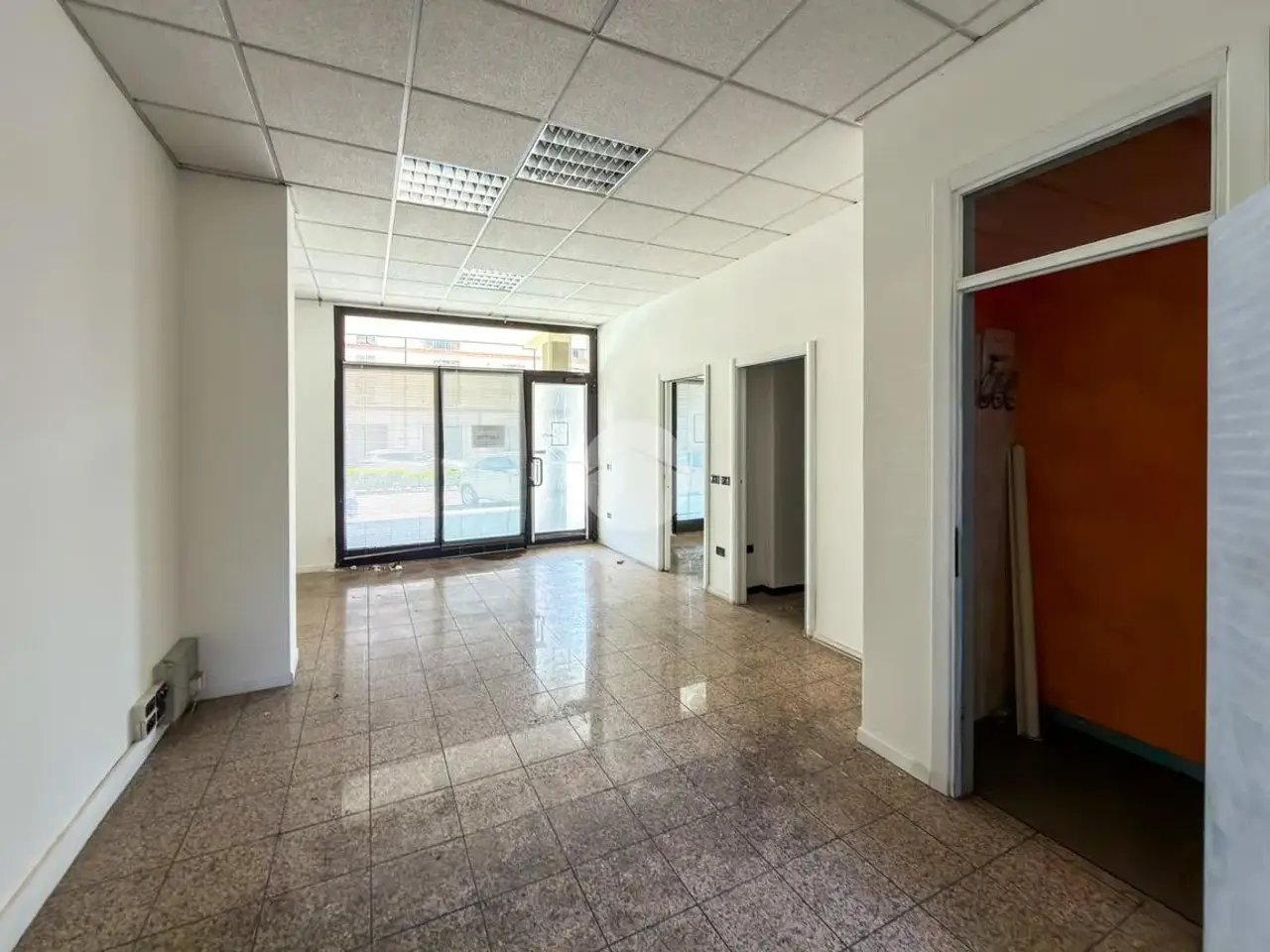 Negozio in Via Martiri della Libertà 11, Lograto, {3} - Foto 2