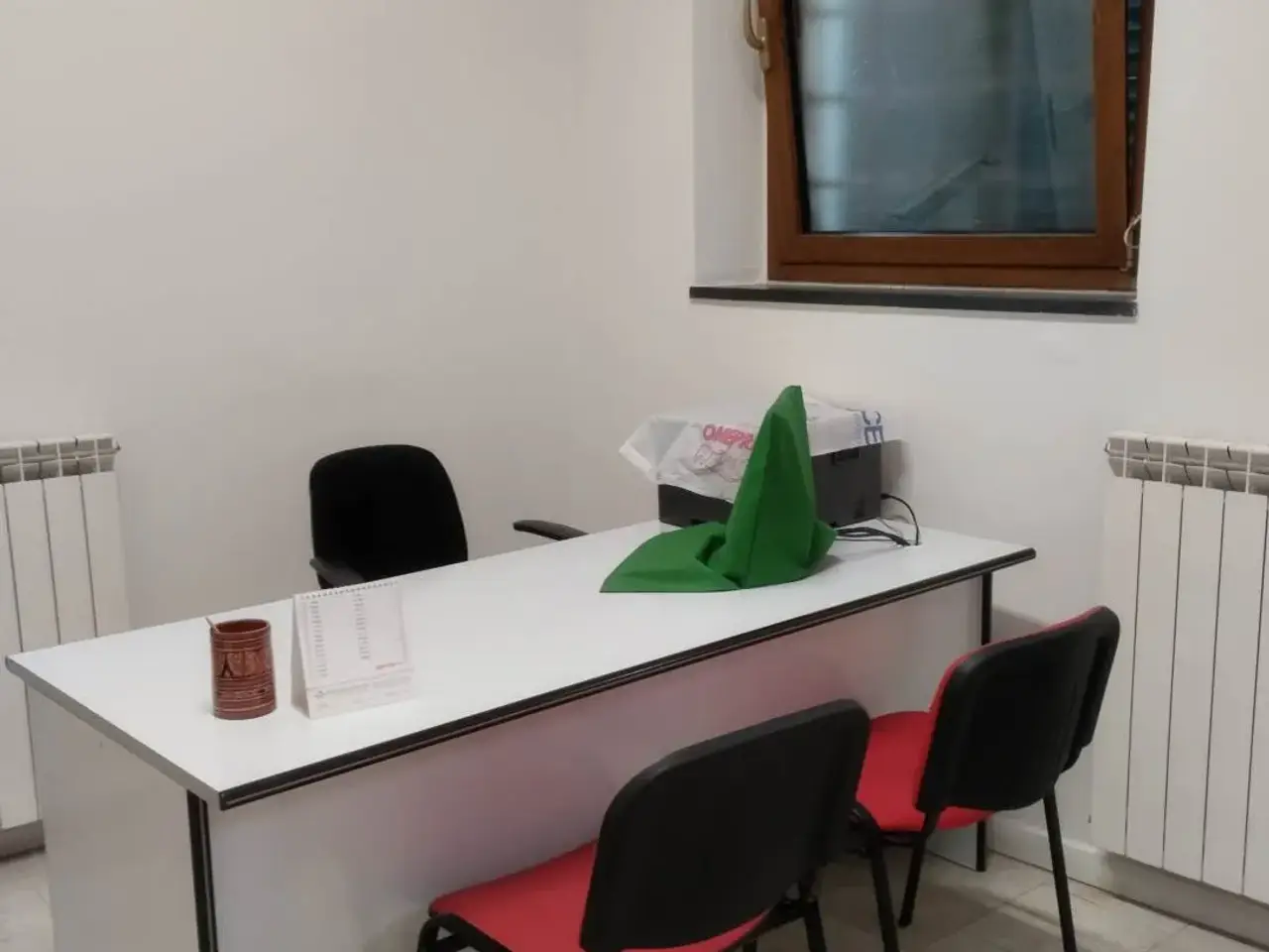 Ufficio in  Pistoia, Pistoia, {3} - Foto 1