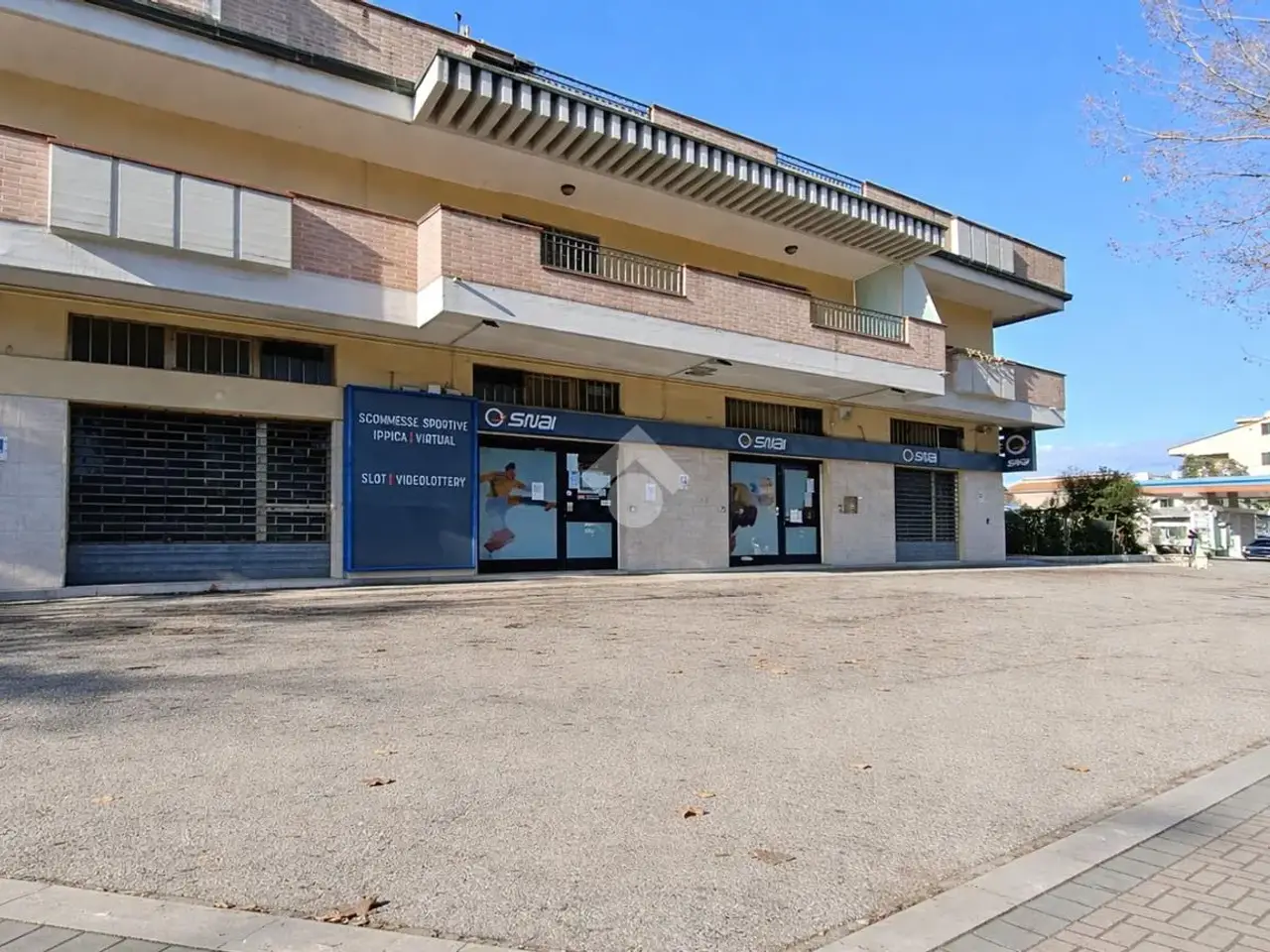 Negozio in Via Galileo Galilei 263, Giulianova, {3} - Foto 1