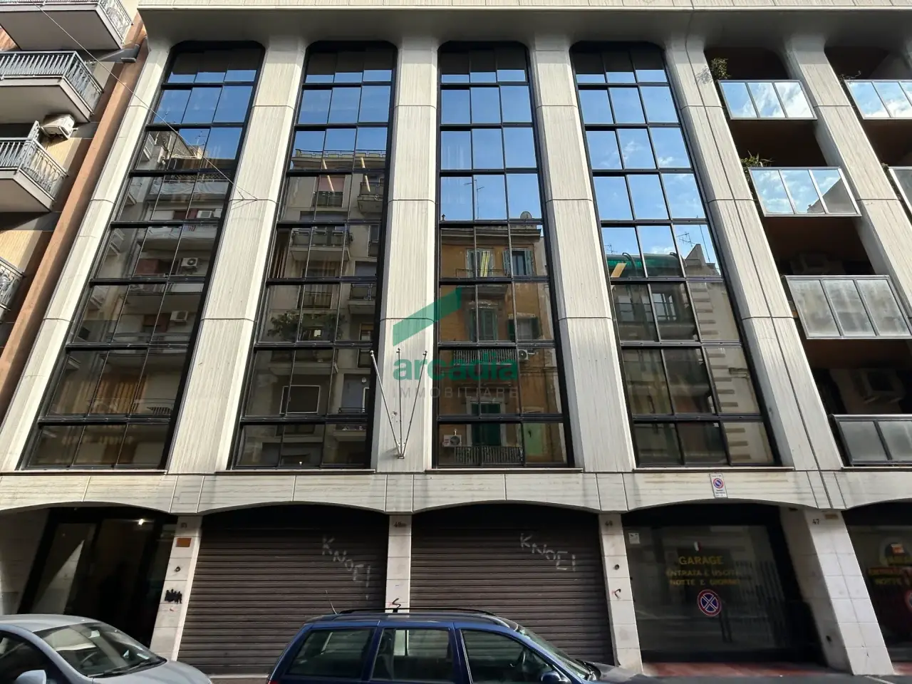 Ufficio in Via Michele Garruba 47, Bari, {3} - Foto 1