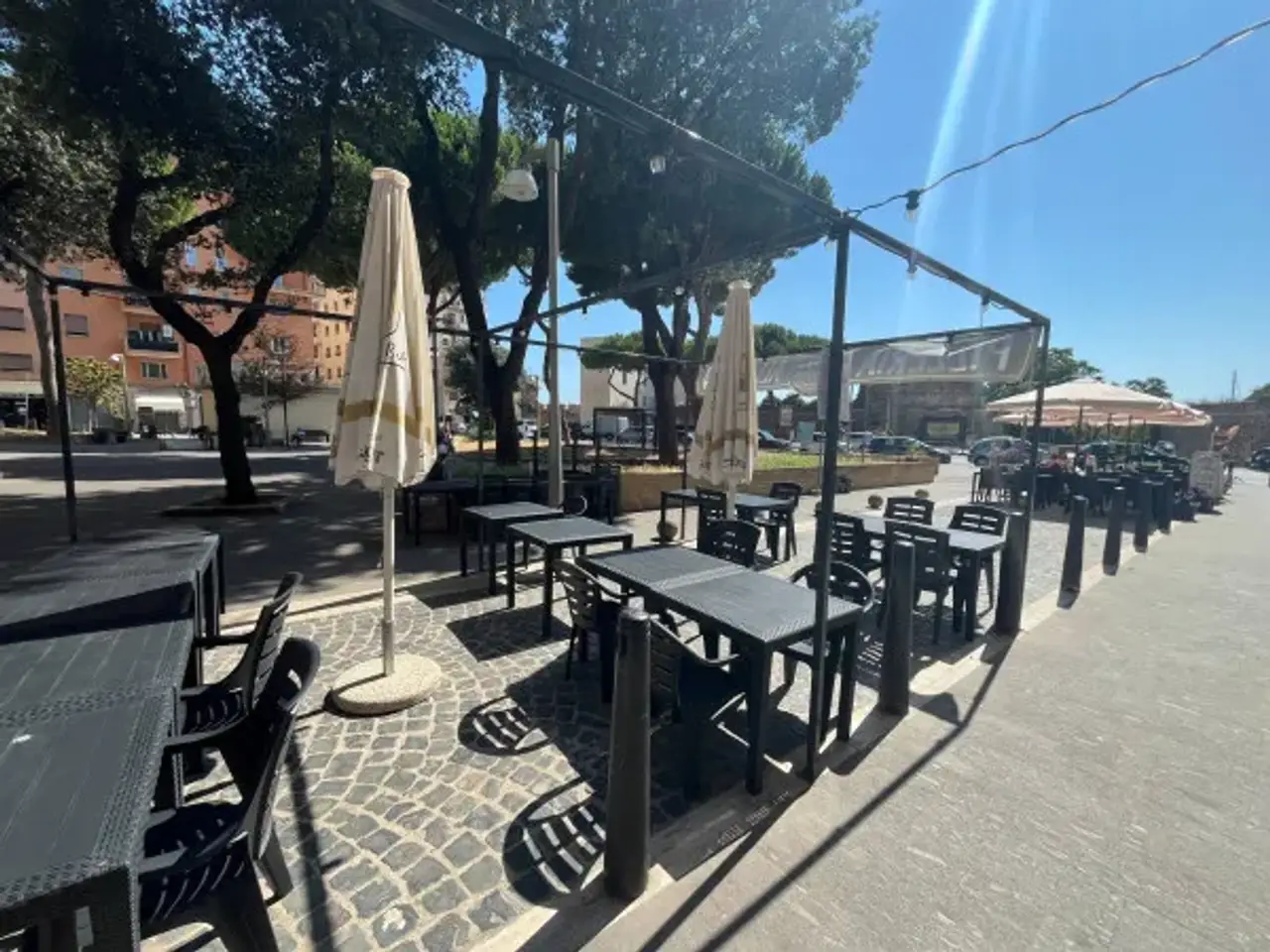 Negozio in Piazza Luigi Calamatta, Civitavecchia, {3} - Foto 2