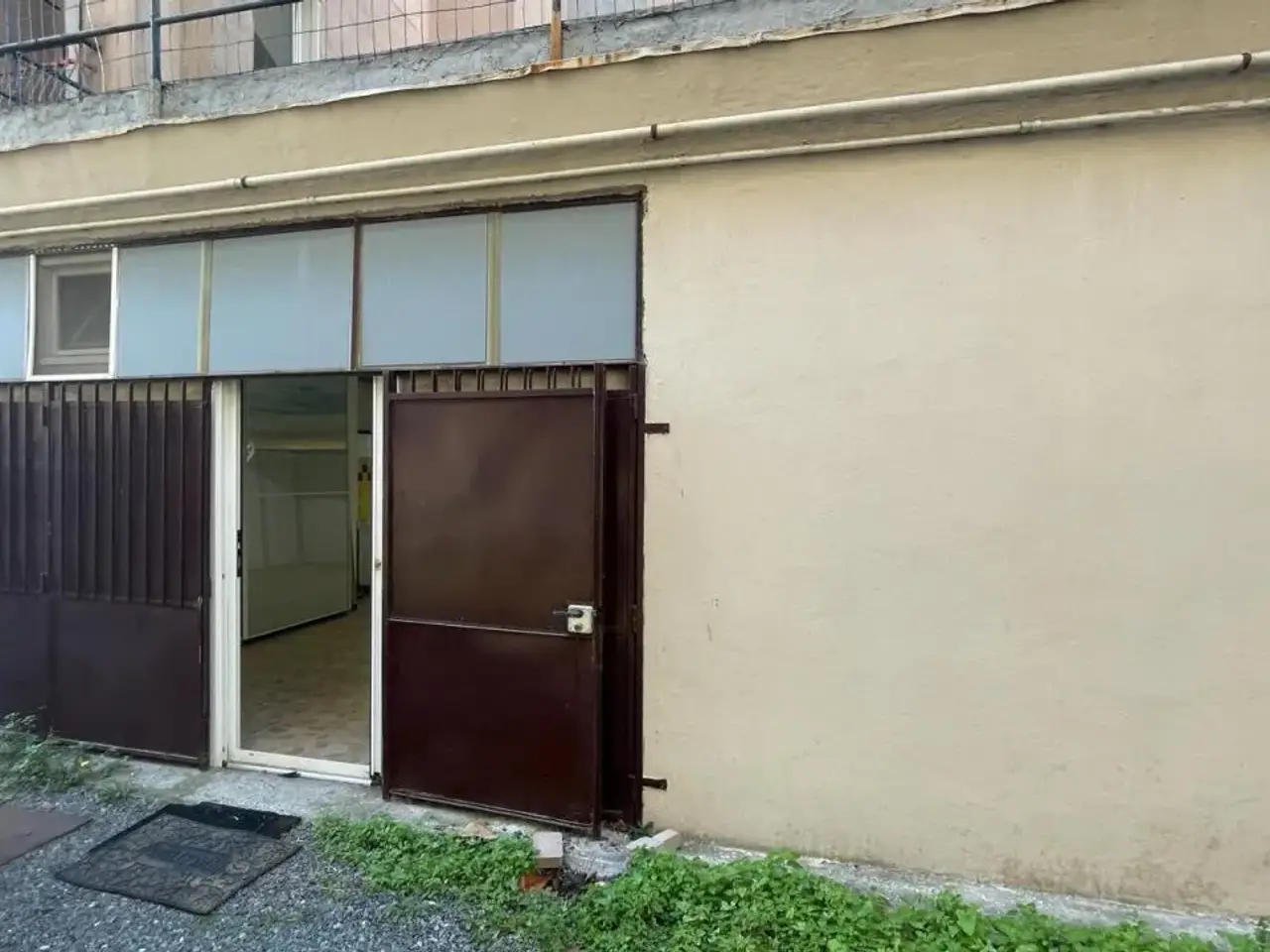 Parcheggio chiuso in Via Privata Olivetta, Savona, {3} - Foto 2